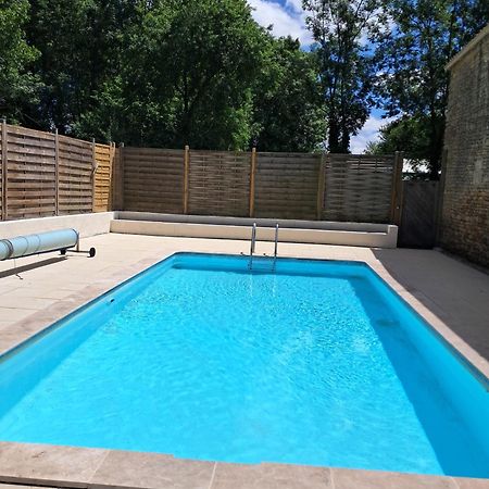 La Laujere Ivie - Gite & Piscine Privative Saint-Hilaire-du-Bois  Экстерьер фото